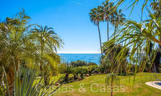 Andalusische villa direct aan het strand te koop, op de New Golden Mile tussen Marbella en Estepona 66251 
