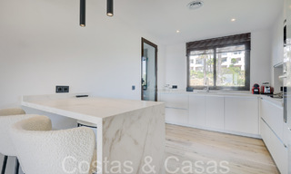 Instapklaar, luxe appartement volledig gerenoveerd met panoramisch uitzicht op de Middellandse Zee te koop in Marbella - Benahavis 67212 