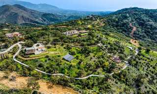 Groots, Andalusisch landgoed te koop op een verhoogde kavel van 5 hectare in de heuvels van Oost Marbella 67545 