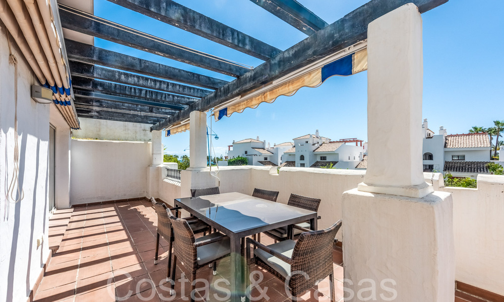 Beachside penthouse te koop op loopafstand van het strand en centrum in San Pedro, Marbella 67696