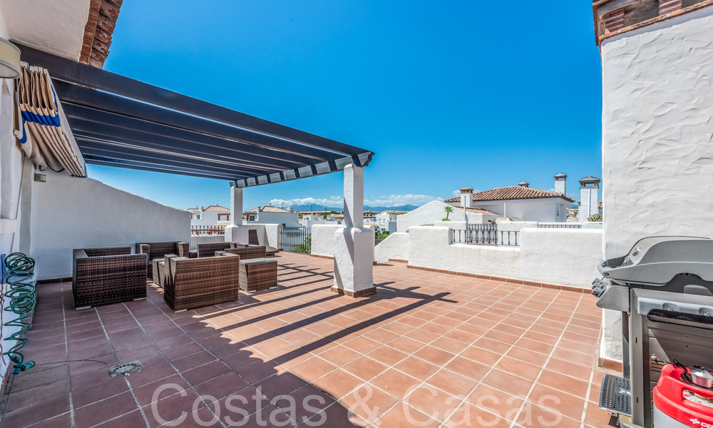 Beachside penthouse te koop op loopafstand van het strand en centrum in San Pedro, Marbella 67700