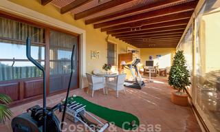 Opportuniteit! Exclusieve golf villa te koop in La Zagaleta in het gebied van Marbella - Benahavis. Sterk verlaagd in prijs. 28470 
