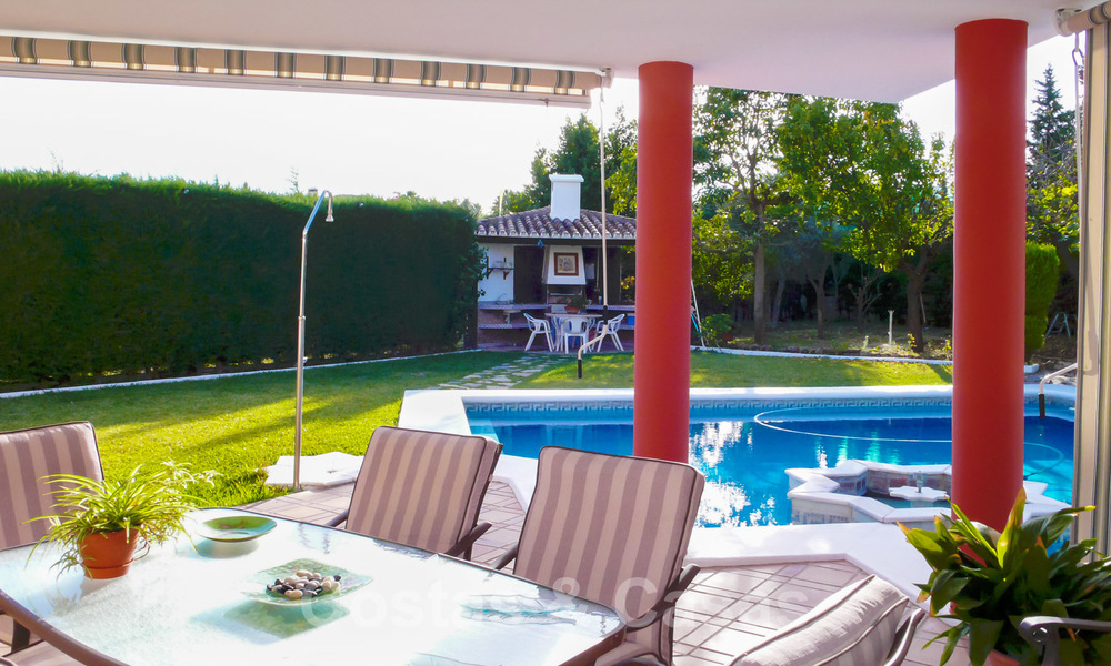 Bijzondere villa te koop, nabij San Pedro op de New Golden MIle, tussen Marbella en Estepona 22745