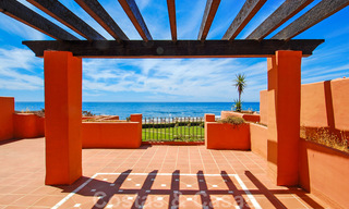 Eerstelijnstrand luxe penthouses te koop in Marbella. Laatste unit, superhoge korting! 33853 