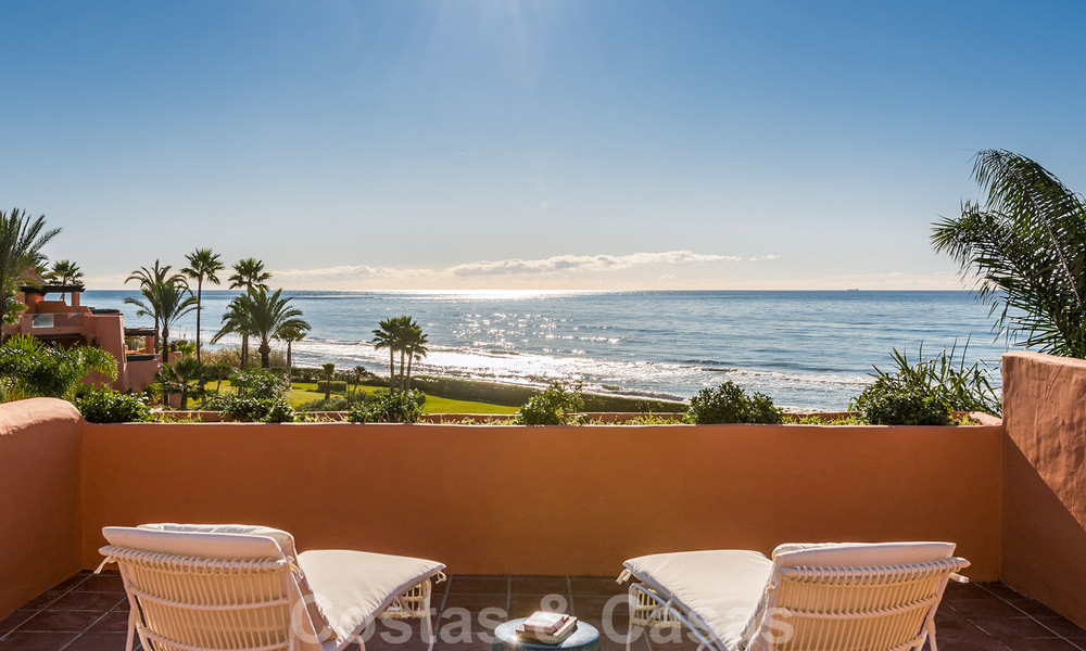 Eerstelijnstrand luxe penthouses te koop in Marbella. Laatste unit, superhoge korting! 33873