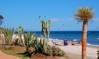 Marbella West for sale: frontline beach appartement te koop Marbella Estepona 7