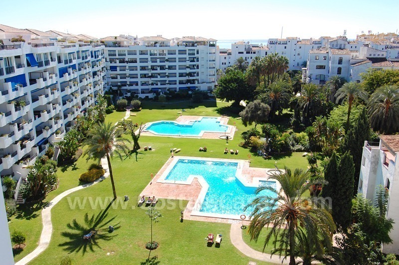 Penthouse appartement te koop in het centrum van Puerto Banus, Marbella