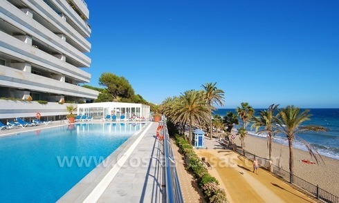 Luxe appartementen te koop, eerstelijnstrand complex, boulevard Golden Mile, Marbella centrum 