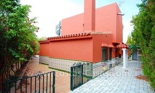 Te renoveren villa te koop, beachside grensgebied Marbella - Estepona 2