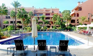 Luxe eerstelijnstrand appartement te koop in Malibu, Puerto Banus, Marbella 4