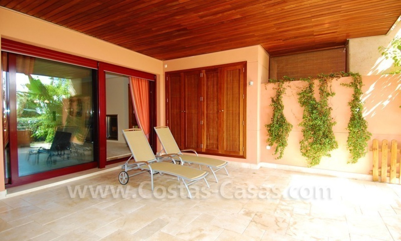 Luxe eerstelijnstrand appartement te koop in Malibu, Puerto Banus, Marbella 12