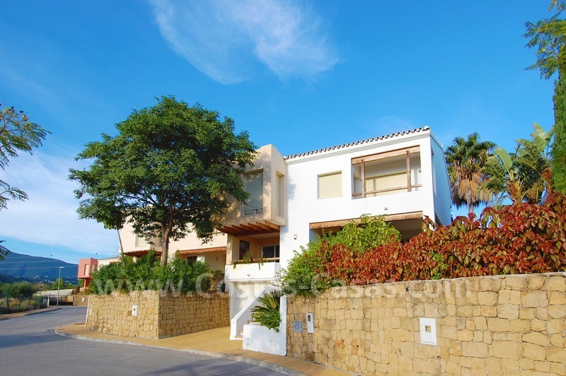 Vrijstaande villa te koop in golf gebied te Marbella – Benahavis