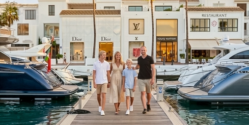 De Blijvende trek naar het zuiden: Waarom de Costa del Sol de favoriet blijft voor Belgen en Nederlanders 