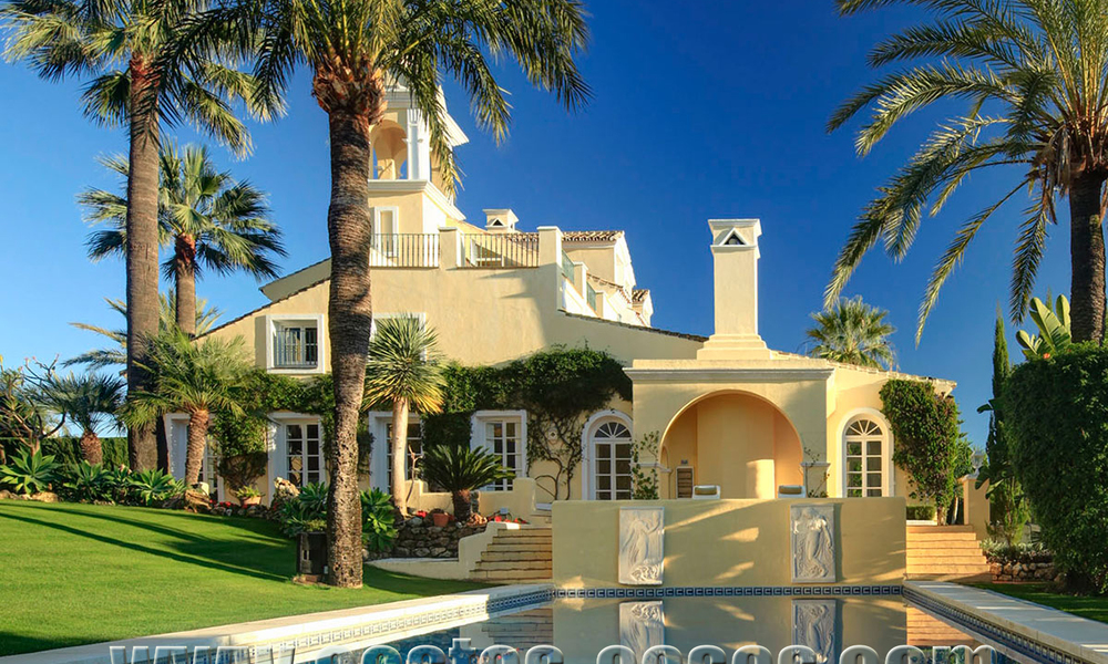 Klassiek, kasteelachtig herenhuis / villa te koop in Nueva Andalucía, Marbella 22655