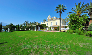 Klassiek, kasteelachtig herenhuis / villa te koop in Nueva Andalucía, Marbella 22659 