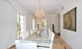 Klassiek, kasteelachtig herenhuis / villa te koop in Nueva Andalucía, Marbella 22677 