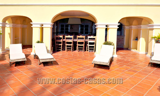 Klassiek, kasteelachtig herenhuis / villa te koop in Nueva Andalucía, Marbella 22701 