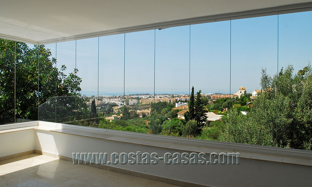 Te koop: gerenoveerde villa in Andalusische stijl te Benahavis - Marbella met zeezicht 28717