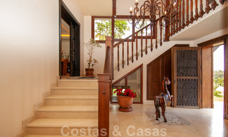 Villa te koop in Marbella – Benahavis met panoramisch golf- en zeezicht 31118 