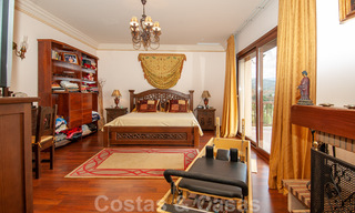 Villa te koop in Marbella – Benahavis met panoramisch golf- en zeezicht 31125 