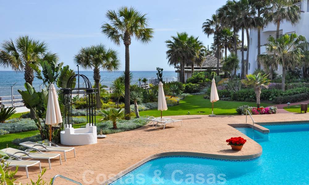 Te koop in Puerto Banus, Marbella: luxe strandappartement, penthouse met 5 slaapkamers 22501