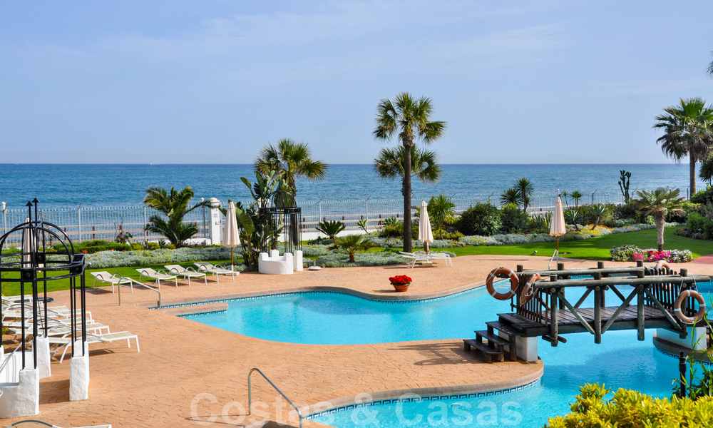 Te koop in Puerto Banus, Marbella: luxe strandappartement, penthouse met 5 slaapkamers 22502