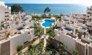 Moderne frontlijn strandappartementen op de New Golden Mile tussen Marbella en Estepona 25472 