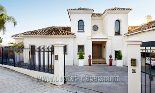 Exclusieve villa te koop in een gated en beveiligd up-market gebied van Marbella - Benahavis met zeezicht 30356 