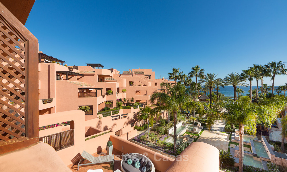 Luxe strandappartementen te koop in een eerstelijns strand resort, New Golden Mile, Marbella - Estepona 5278
