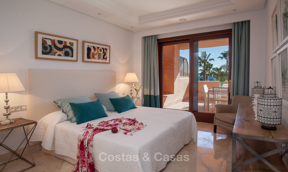 Luxe strandappartementen te koop in een eerstelijns strand resort, New Golden Mile, Marbella - Estepona 5283