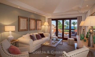 Luxe strandappartementen te koop in een eerstelijns strand resort, New Golden Mile, Marbella - Estepona 5288 