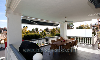 Grote en volledig gerenoveerde, moderne villa te koop in Nueva Andalucía, Marbella 30121 