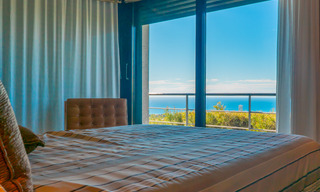 Instapklare moderne villa te koop met schitterend open zeezicht net ten oosten van Marbella centrum 32715 