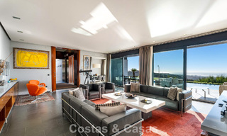 Instapklare moderne villa te koop met schitterend open zeezicht net ten oosten van Marbella centrum 787853 