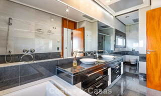 Instapklare moderne villa te koop met schitterend open zeezicht net ten oosten van Marbella centrum 787858 