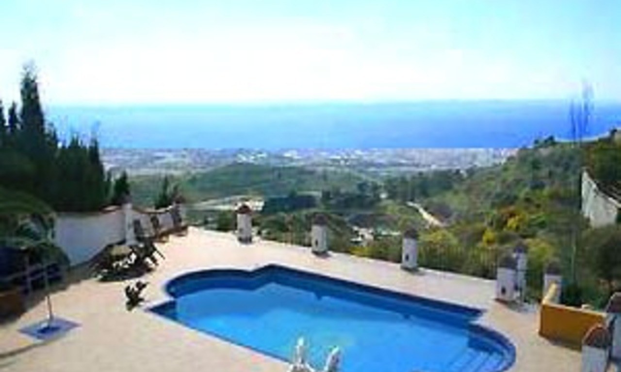 Villa te koop in Ojen - Marbella - Costa del Sol 0