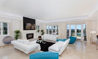 Te koop: Luxueuze frontlijn golf villa te Marbella 2136 