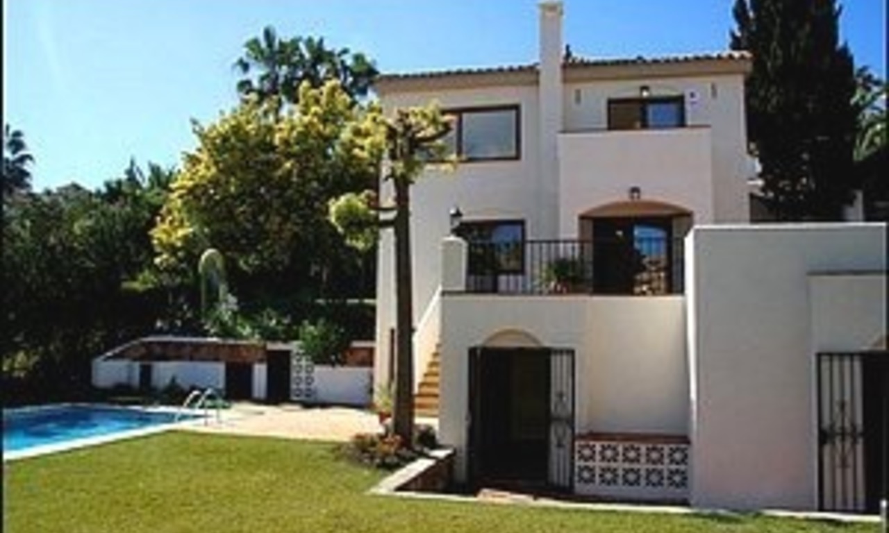 Villa te koop - Nueva Andalucia - Marbella 2