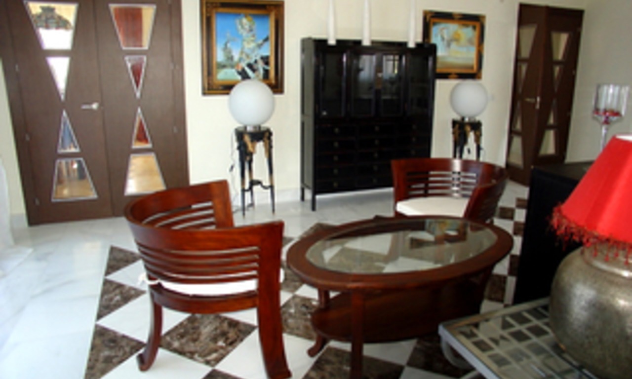 Villa te koop, eigen private en beveiligde urbanisatie, Oost Marbella 10