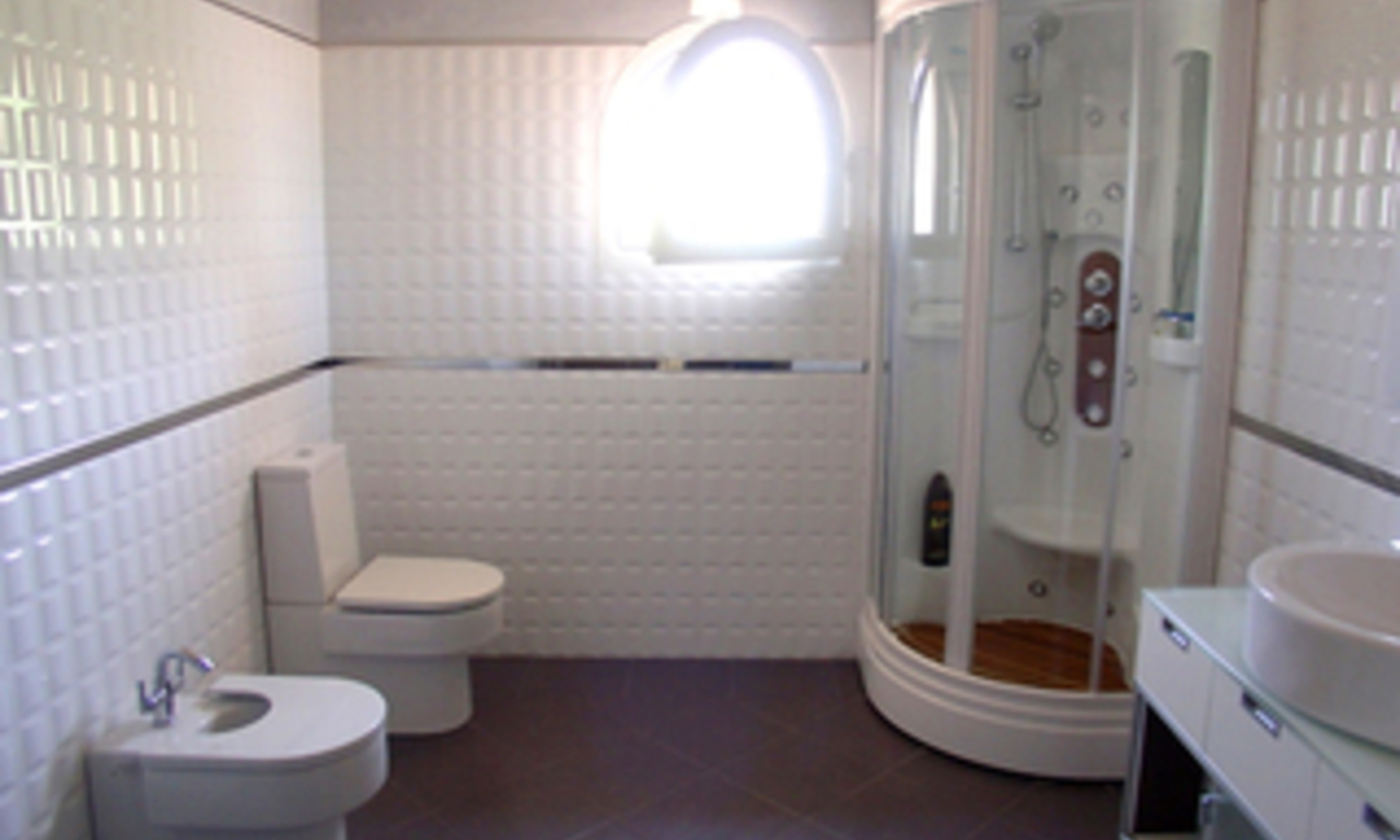 Villa te koop, eigen private en beveiligde urbanisatie, Oost Marbella 15