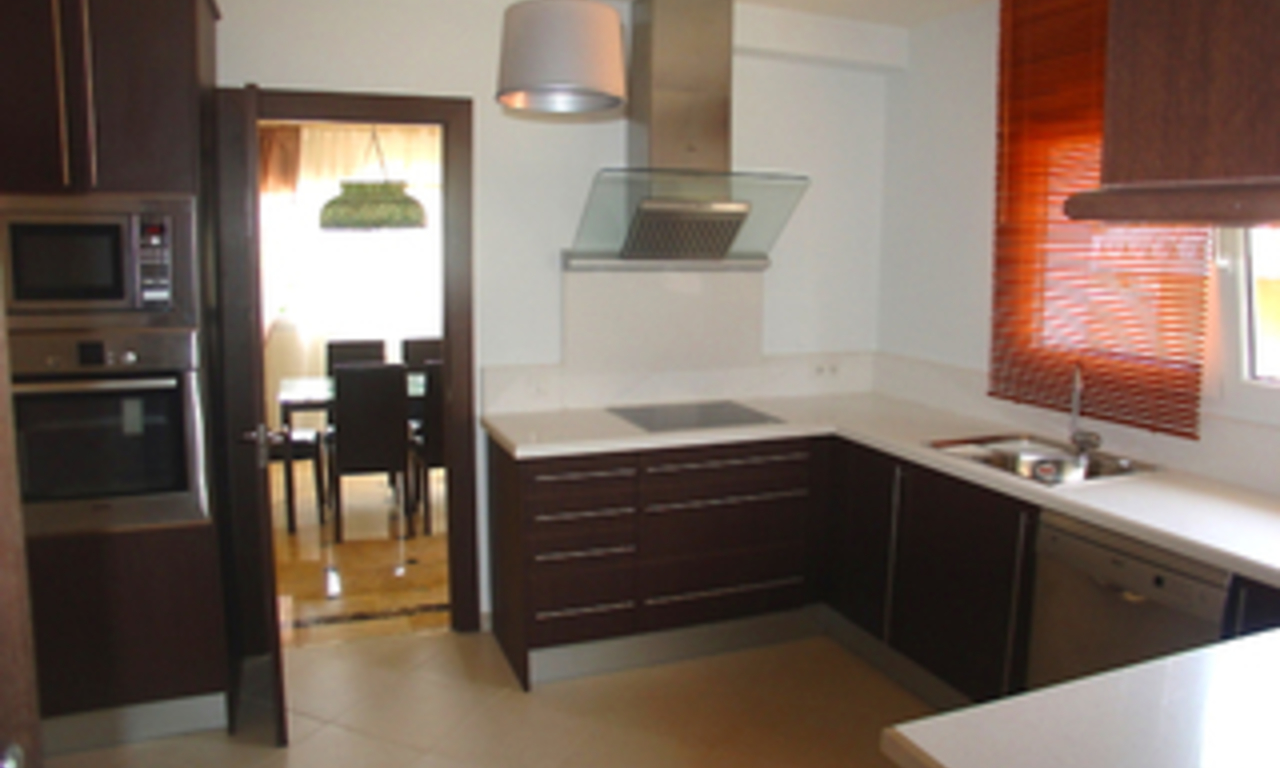 Villa te koop, eigen private en beveiligde urbanisatie, Oost Marbella 12