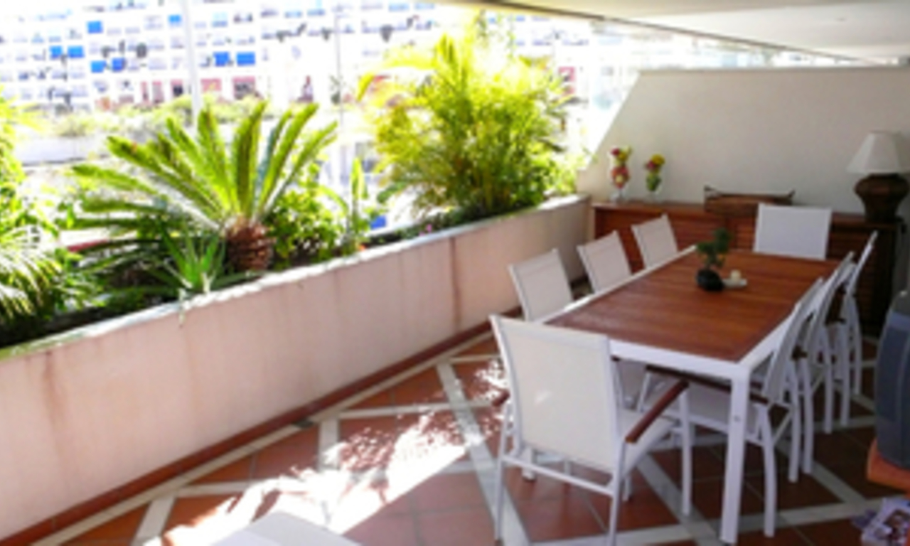 Luxueus appartement te koop in Puerto Banus, Marbella 15