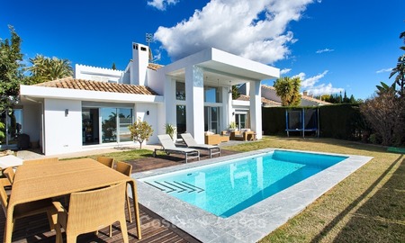 Te koop: Moderne villa in de Golfvallei van Nueva Andalucía, Marbella 1999