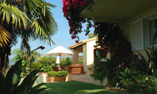 Villa te koop met 2 gastenverblijven in Marbella - Benahavis 5