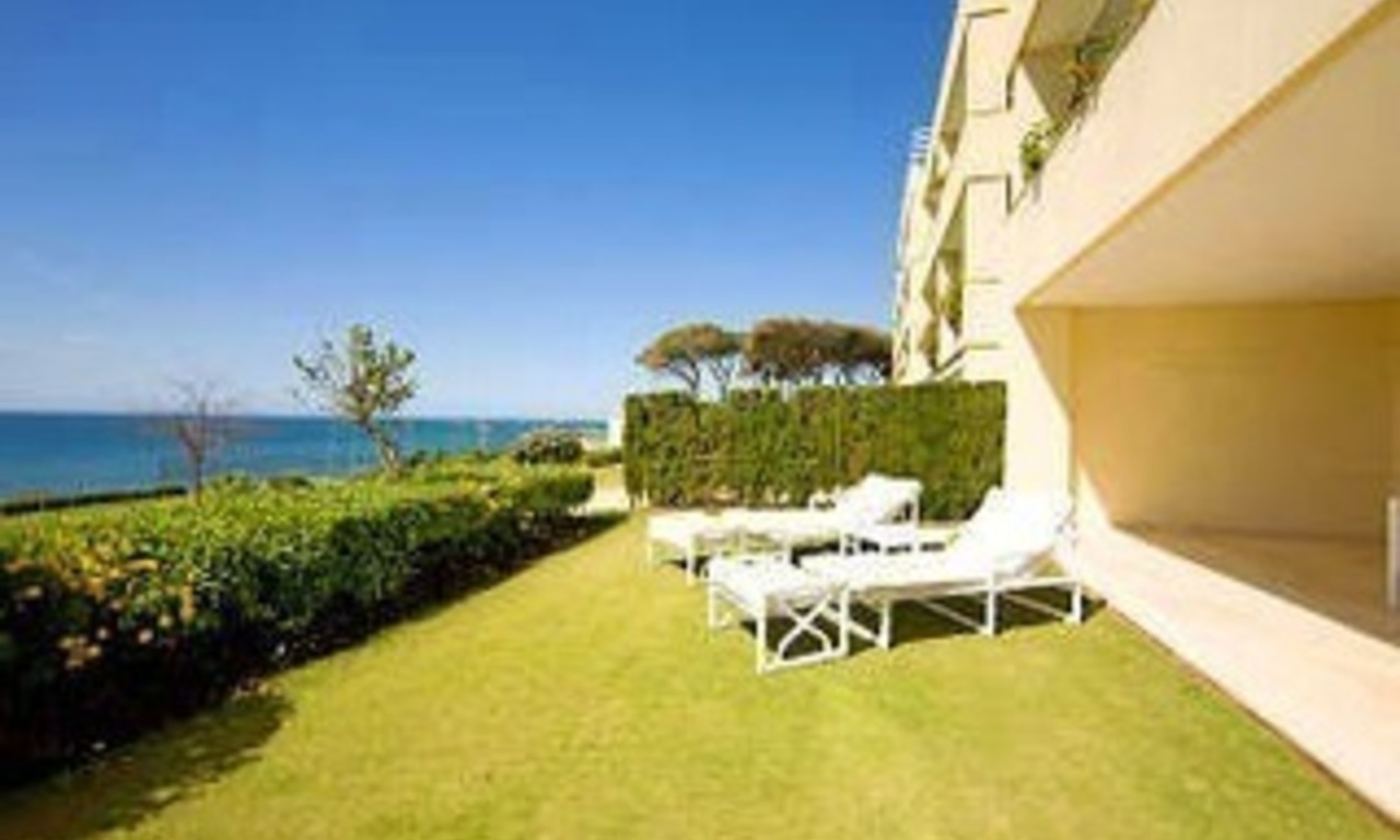 Beachfront Appartementen en Penthouse te koop, eerste lijn strand, Marbella - Cabopino 12