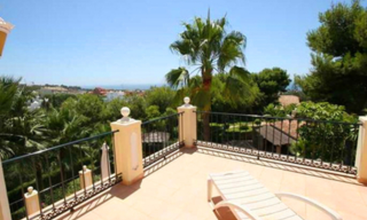 Villa te koop in Hacienda Las Chapas, Marbella 3