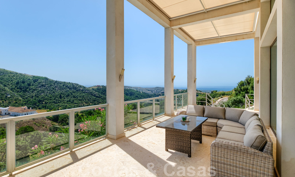 Te koop: Moderne villa op een gated country club in Marbella - Benahavis. Terug op de markt en verlaagd in prijs. 25957