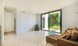 Te koop: Moderne villa op een gated country club in Marbella - Benahavis. Terug op de markt en verlaagd in prijs. 25967 