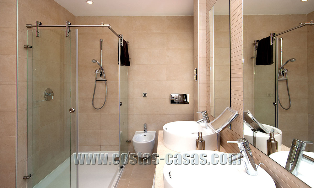 Te koop: Luxueus modern appartement in Marbella met spectaculair zeezicht 27383
