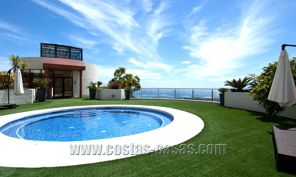 Te koop: Luxueus modern appartement in Marbella met spectaculair zeezicht 27388